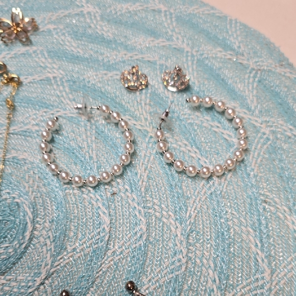 Engagment/Bridal Bundle! Tank, Tee, Sun Hat,Hand Bag, Jewelry Set. All Included!